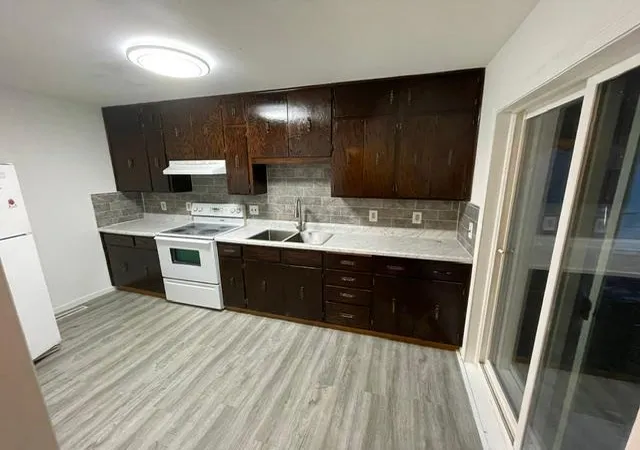 Photo 4 of Sale Pending at 1011 NW 1st Avenue, Austin, MN 55912 | MLS# 7153250 | Listing updated on 2026-10-07