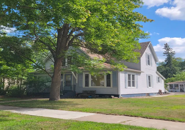 Photo 2 of Single family home for sale at 521 3rd Street Nw, Aitkin, MN 56431 | MLS# 7153261 | Listing updated on 2026-10-05