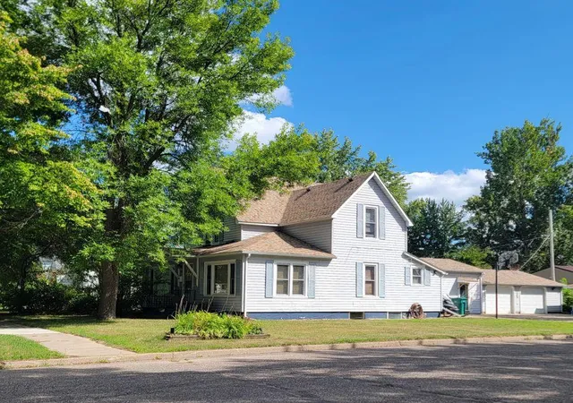 Photo 3 of Single family home for sale at 521 3rd Street NW, Aitkin, MN 56431 | MLS# 7153261 | Listing updated on 2026-10-05