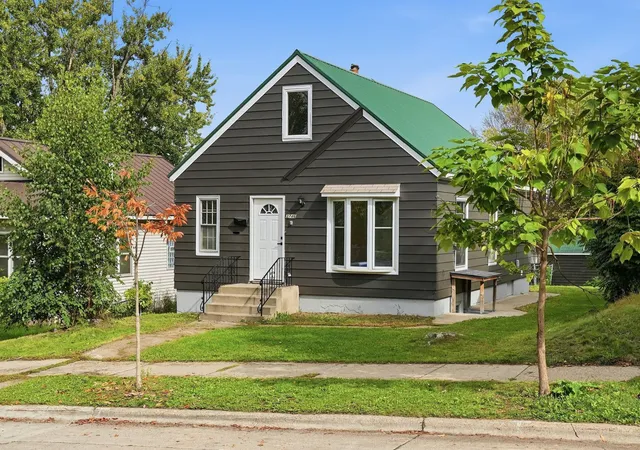 Photo 1 of Single family home for sale at 3746 Russell Ave N, Minneapolis, MN 55412 | MLS# 7153262 | Listing updated on 2026-10-03