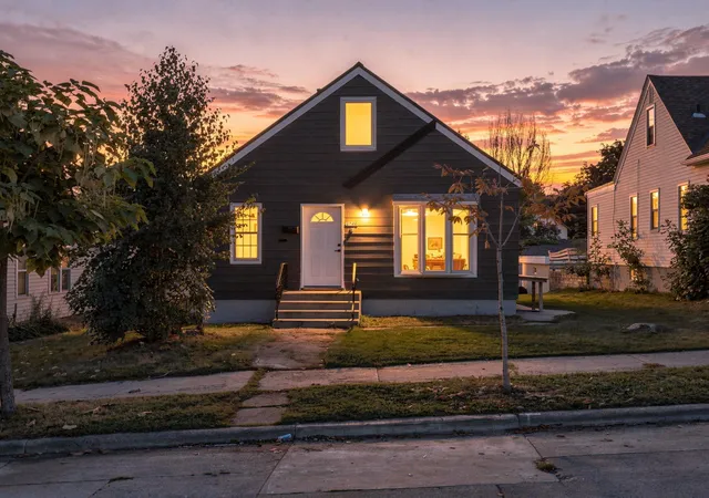 Photo 3 of Single family home for sale at 3746 Russell Ave N, Minneapolis, MN 55412 | MLS# 7153262 | Listing updated on 2026-10-03
