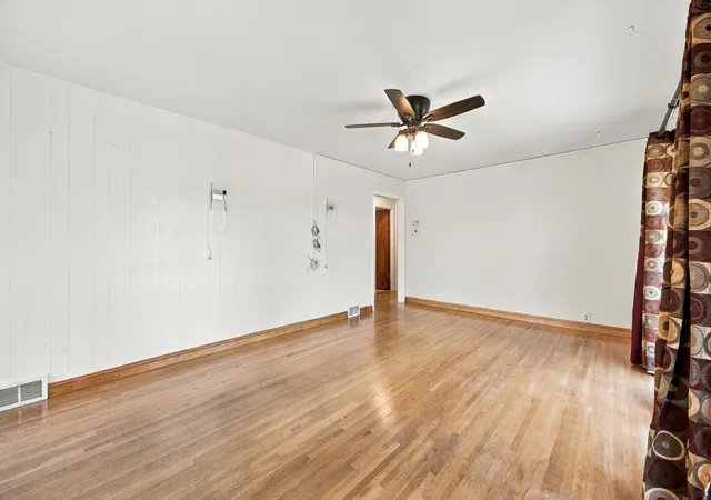 Photo 4 of Single family home for sale at 809 16th Street S, Fargo, ND 58103 | MLS# 7153269 | Listing updated on 2026-10-06