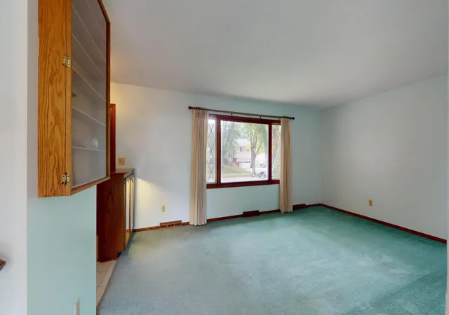 Photo 3 of Single family home for sale at 517 26th Street Nw, Rochester, MN 55901 | MLS# 7153298 | Listing updated on 2026-10-07