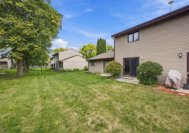 Photo 2 of Single family home for sale at 3218 2nd Street N, Fargo, ND 58102 | MLS# 7153302 | Listing updated on 2026-10-03