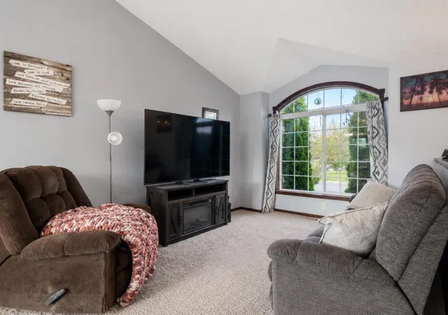 Photo 3 of Single family home for sale at 100 Olympic Ct, Mankato, MN 56001 | MLS# 7153308 | Listing updated on 2026-10-02