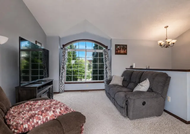 Photo 4 of Single family home for sale at 100 Olympic Ct, Mankato, MN 56001 | MLS# 7153308 | Listing updated on 2026-10-02