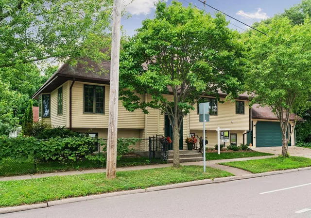 Photo 1 of Single family home for sale at 707 Hamline Ave S, Saint Paul, MN 55116 | MLS# 7153321 | Listing updated on 2026-10-20