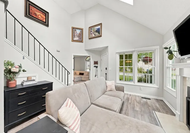 Photo 4 of Single family home for sale at 7505 W 111th Street, Minneapolis, MN 55438 | MLS# 7153351 | Listing updated on 2026-10-06