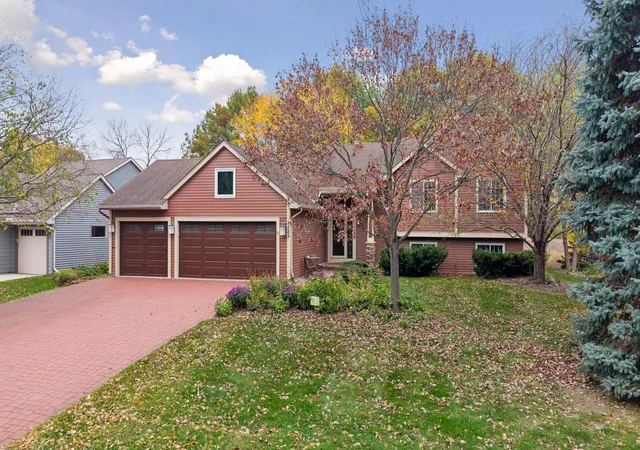 Photo 1 of Single family home for sale at 8685 Sycamore Ln N, Maple Grove, MN 55369 | MLS# 7153370 | Listing updated on 2026-10-19