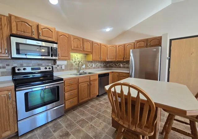 Photo 4 of Single family home for sale at 405 Clausen Ave SW #5, Bemidji, MN 56601 | MLS# 7153372 | Listing updated on 2026-10-02
