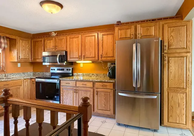 Photo 2 of Single family home for sale at 2861 269th Avenue, Marshall, MN 56258 | MLS# 7153374 | Listing updated on 2026-10-21