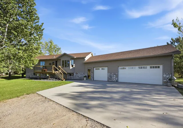 Photo 3 of Single family home for sale at 5606 57 1/2 Ave N, Harwood, ND 58042 | MLS# 7153381 | Listing updated on 2026-10-05