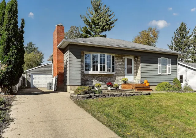 Single family home for sale at 215 Highland Ct SW, Rochester, MN 55902 | MLS# 7153404