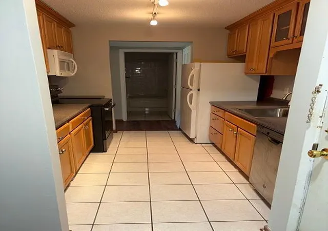 Photo 2 of Condo for sale at 130 Demont Ave E #151, Saint Paul, MN 55117 | MLS# 7153409 | Listing updated on 2026-10-03