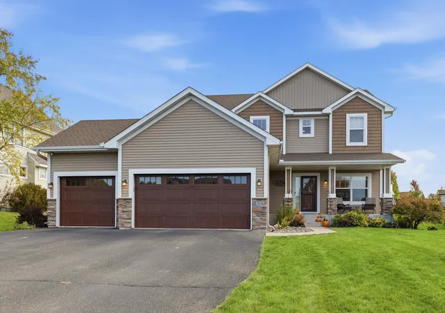 Photo 1 of Single family home for sale at 1306 Bellavista Dr, Buffalo, MN 55313 | MLS# 7153418 | Listing updated on 2026-10-08