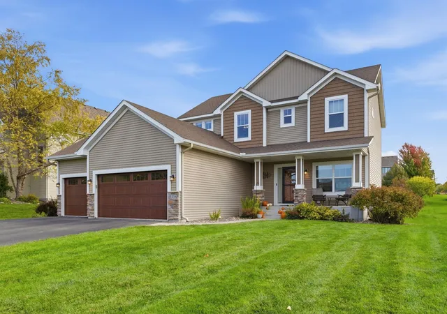 Photo 2 of Single family home for sale at 1306 Bellavista Dr, Buffalo, MN 55313 | MLS# 7153418 | Listing updated on 2026-10-08