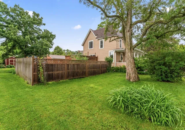 Photo 4 of Single family home for sale at 321 1st Avenue SE, Pine Island, MN 55963 | MLS# 7153438 | Listing updated on 2026-10-07