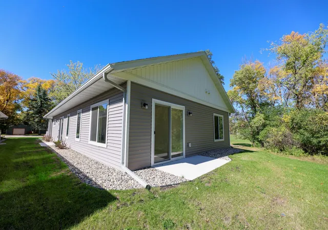 Photo 3 of Single family home for sale at 116 N Quincy St, Alexandria, MN 56308 | MLS# 7153441 | Listing updated on 2026-10-02