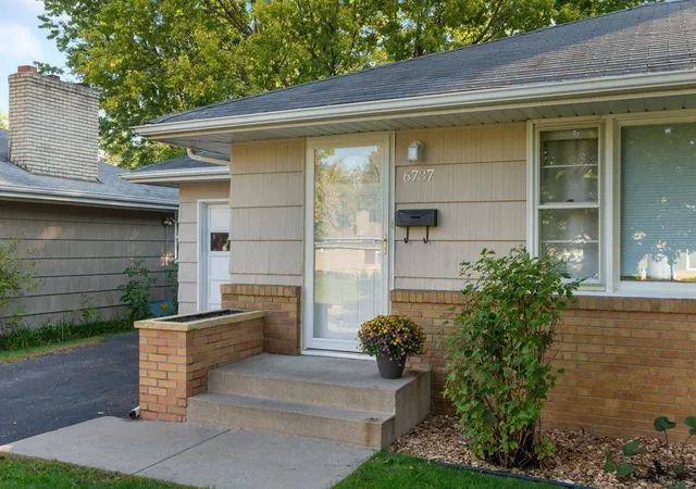 Photo 3 of Single family home for sale at 6737 Columbus Ave, Minneapolis, MN 55423 | MLS# 7153456 | Listing updated on 2026-10-08