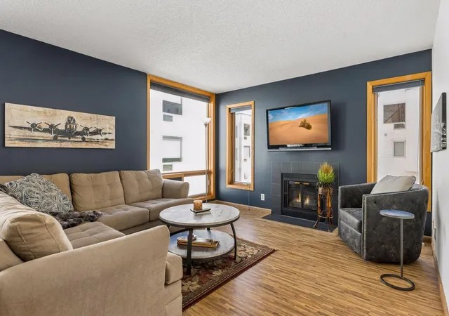 Photo 4 of Condo for sale at 3049 Lake Shore Dr #A, Minneapolis, MN 55416 | MLS# 7153465 | Listing updated on 2026-10-06