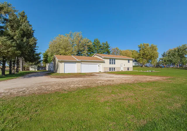 Photo 1 of Single family home for sale at 10991 Fox Ave, Northfield, MN 55057 | MLS# 7153473 | Listing updated on 2026-10-23