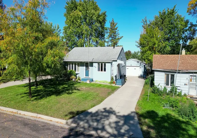Photo 1 of Single family home for sale at 908 W Linden St, Fergus Falls, MN 56537 | MLS# 7153479 | Listing updated on 2026-10-05
