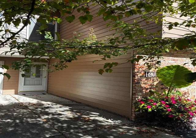 Photo 2 of Sale Pending at 14216 Chestnut Dr, Eden Prairie, MN 55347 | MLS# 7153492 | Listing updated on 2026-10-09