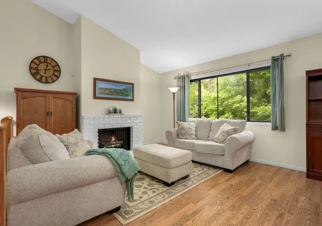 Photo 3 of Sale Pending at 14216 Chestnut Dr, Eden Prairie, MN 55347 | MLS# 7153492 | Listing updated on 2026-10-09