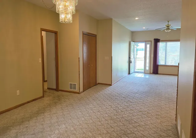 Photo 3 of Single family home for sale at 1106 Devito St #6, Marshall, MN 56258 | MLS# 7153497 | Listing updated on 2026-10-05