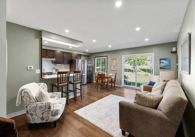 Photo 1 of Single family home for sale at 3304 River Blf Dr #75, Saint Paul, MN 55121 | MLS# 7153516 | Listing updated on 2026-10-08