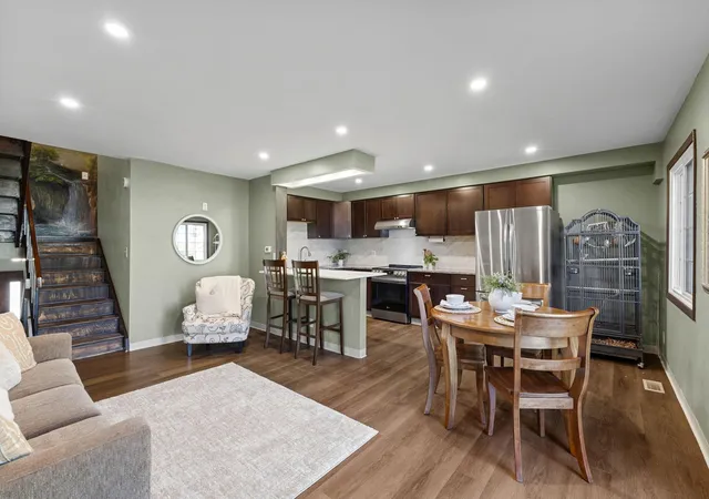 Photo 2 of Single family home for sale at 3304 River Blf Dr #75, Saint Paul, MN 55121 | MLS# 7153516 | Listing updated on 2026-10-08