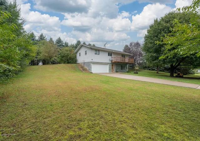 Photo 3 of Single family home for sale at 1207 William St, Kasota, MN 56050 | MLS# 7153532 | Listing updated on 2026-10-15