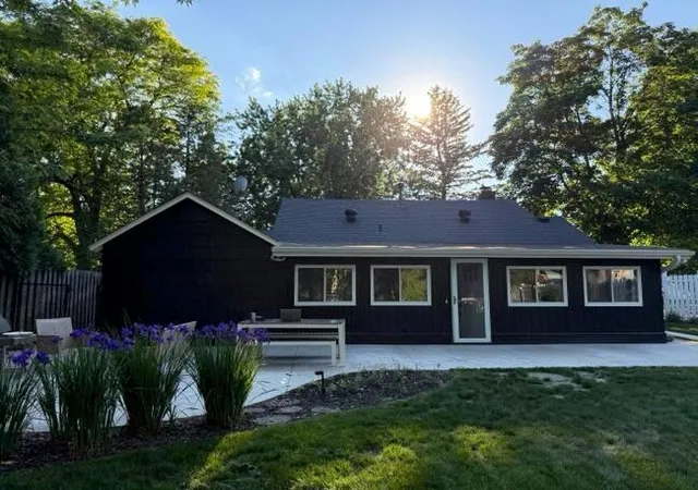 Photo 3 of Single family home for sale at 217 E Owasso Ln, Saint Paul, MN 55126 | MLS# 7153551 | Listing updated on 2026-10-20
