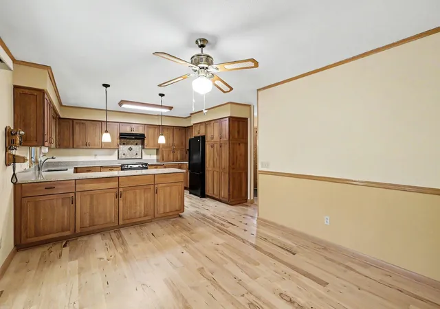 Photo 4 of Single family home for sale at 12325 Villaburne Dr, Burnsville, MN 55337 | MLS# 7153556 | Listing updated on 2026-10-19