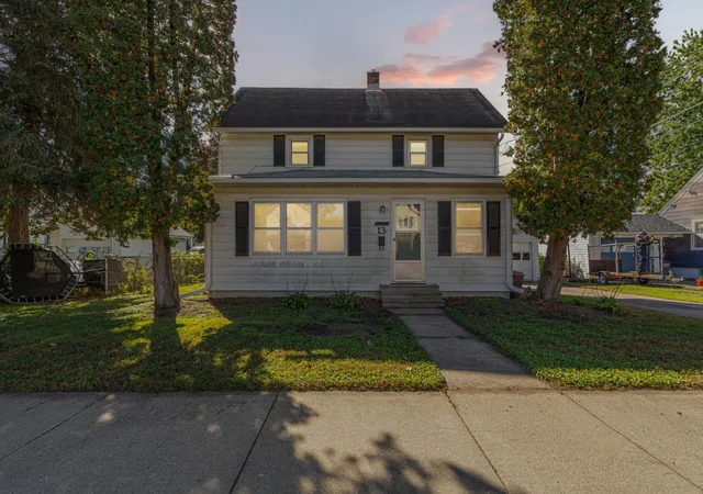 Photo 1 of Single family home for sale at 13 12th Street NW, Faribault, MN 55021 | MLS# 7153574 | Listing updated on 2026-10-08
