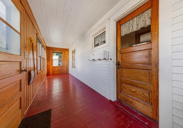 Photo 3 of Single family home for sale at 13 12th Street NW, Faribault, MN 55021 | MLS# 7153574 | Listing updated on 2026-10-08