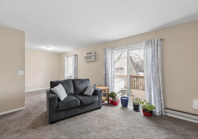 Photo 3 of Single family home for sale at 3 Somerset Dr, Waconia, MN 55387 | MLS# 7153607 | Listing updated on 2026-10-02