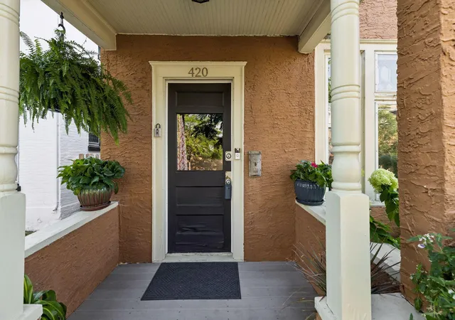 Photo 2 of Single family home for sale at 420 Daly St, Saint Paul, MN 55102 | MLS# 7153626 | Listing updated on 2026-10-13
