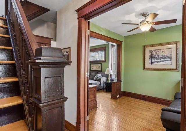 Photo 3 of Single family home for sale at 420 Daly St, Saint Paul, MN 55102 | MLS# 7153626 | Listing updated on 2026-10-13