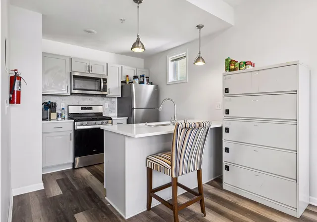 Photo 4 of House for sale at 2109 Aldrich Ave S, Minneapolis, MN 55405 | MLS# 7153631 | Listing updated on 2026-10-07