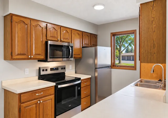 Photo 4 of Condo for sale at 925 Bahls Dr #102, Hastings, MN 55033 | MLS# 7153647 | Listing updated on 2026-10-05