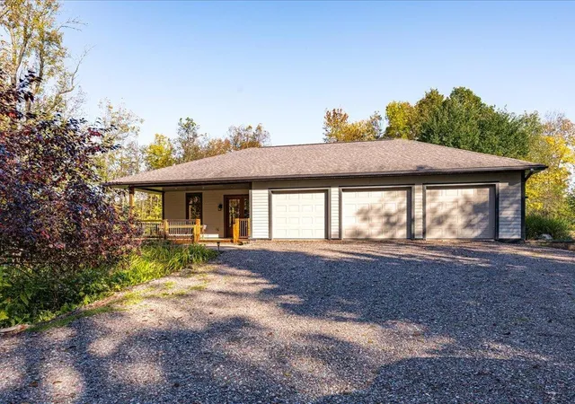 Photo 1 of Single family home for sale at 92598 Spells Rd, Sturgeon Lake, MN 55783 | MLS# 7153686 | Listing updated on 2026-10-02