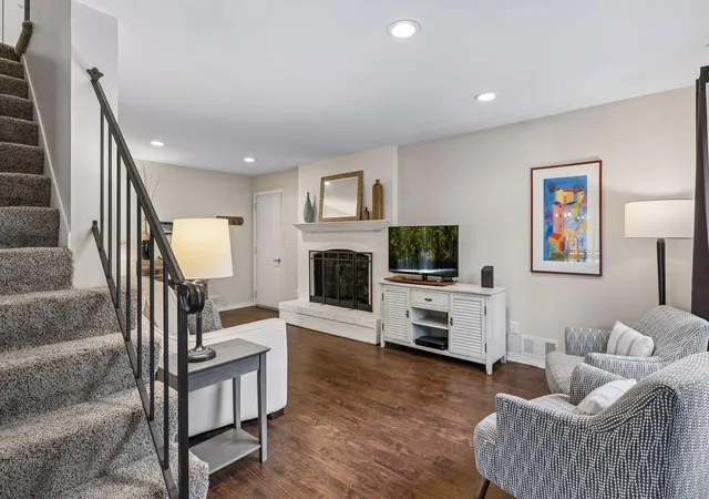 Photo 2 of Single family home for sale at 11578 Scotch Pine Ct, Eden Prairie, MN 55344 | MLS# 7153692 | Listing updated on 2026-10-22