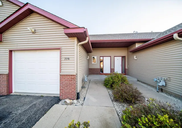 Single family home for sale at 719 10th Street SW, Pine Island, MN 55963 | MLS# 7153703