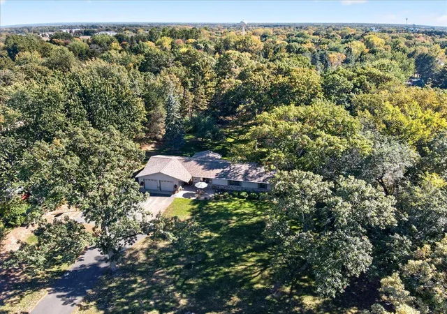 Photo 2 of Single family home for sale at 5905 Chippewa Trl, North Branch, MN 55056 | MLS# 7153709 | Listing updated on 2026-10-09