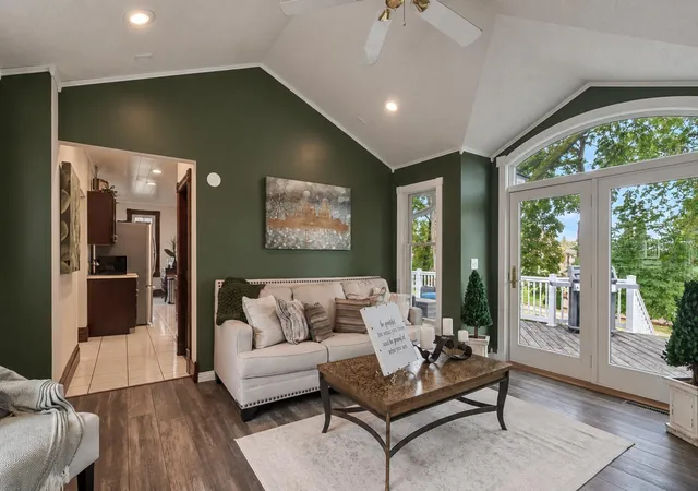 Photo 4 of Single family home for sale at 200 N Lexington Ave, Le Center, MN 56057 | MLS# 7153710 | Listing updated on 2026-10-21