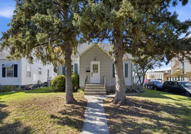 Photo 1 of Single family home for sale at 631 11th Street N, Moorhead, MN 56560 | MLS# 7153721 | Listing updated on 2026-10-06