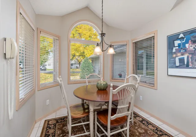 Photo 4 of Single family home for sale at 19580 Waterford Ct, Excelsior, MN 55331 | MLS# 7153729 | Listing updated on 2026-10-27