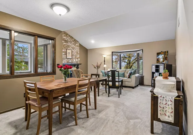 Photo 4 of Single family home for sale at 2032 Charlton Ridge, Saint Paul, MN 55118 | MLS# 7153735 | Listing updated on 2026-10-29