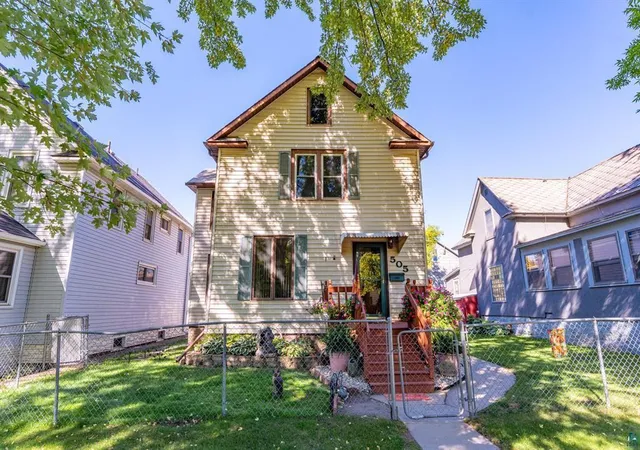 Photo 1 of Single family home for sale at 505 6th Street S, Virginia, MN 55792 | MLS# 7153761 | Listing updated on 2026-10-03